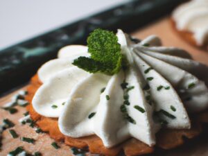 small peppermint crisp tart